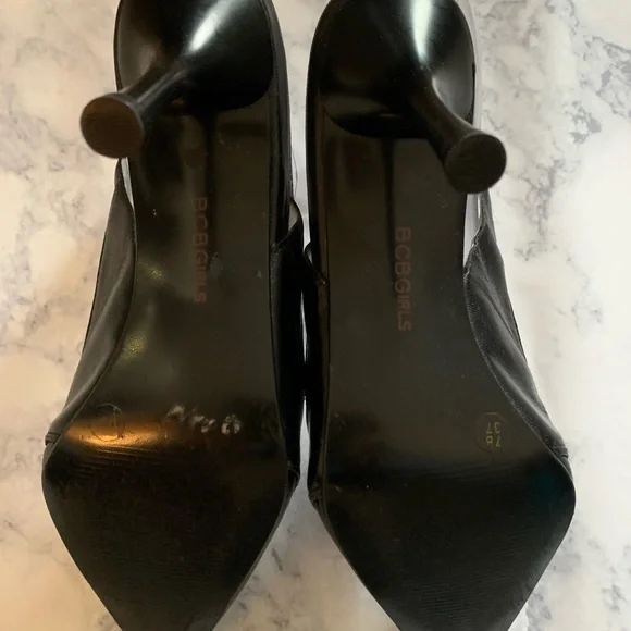 Black BCBGirls Slingback Pumps - Picture 3 of 4
